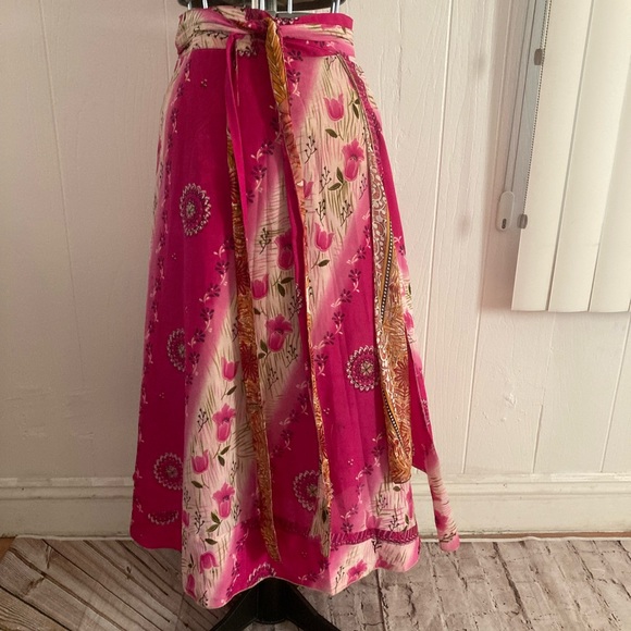 NWOT Iris impressions multiple colors floral wrap skirt - Picture 3 of 8
